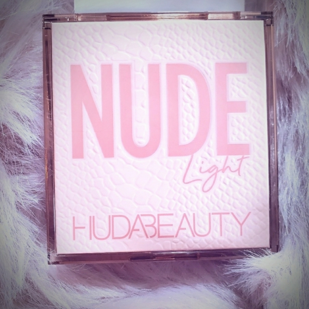 Huda Nudes Light